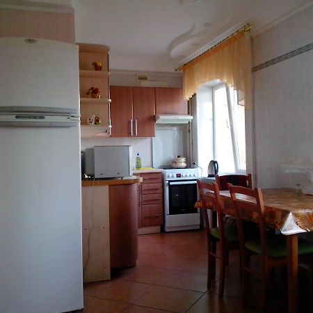 Апартаменти Comfortable Flat Near Dnieper & 12 Min. Of Centre Київ Екстер'єр фото